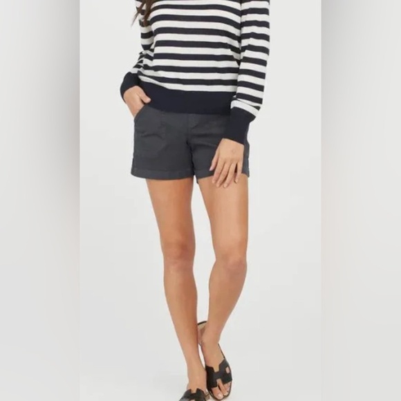 SPANX Stretch Twill Shorts 6”, in Gray Size Small - Picture 1 of 5